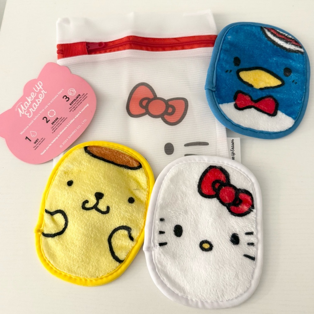 NWOT makeup eraser Sanrio hello kitty